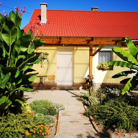 Raday Apartman Мако Экстерьер фото