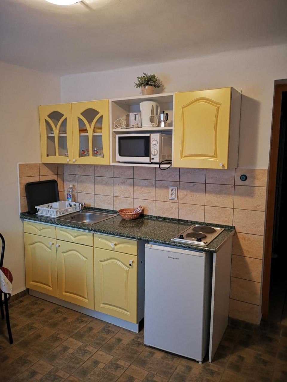 Raday Apartman Мако Экстерьер фото